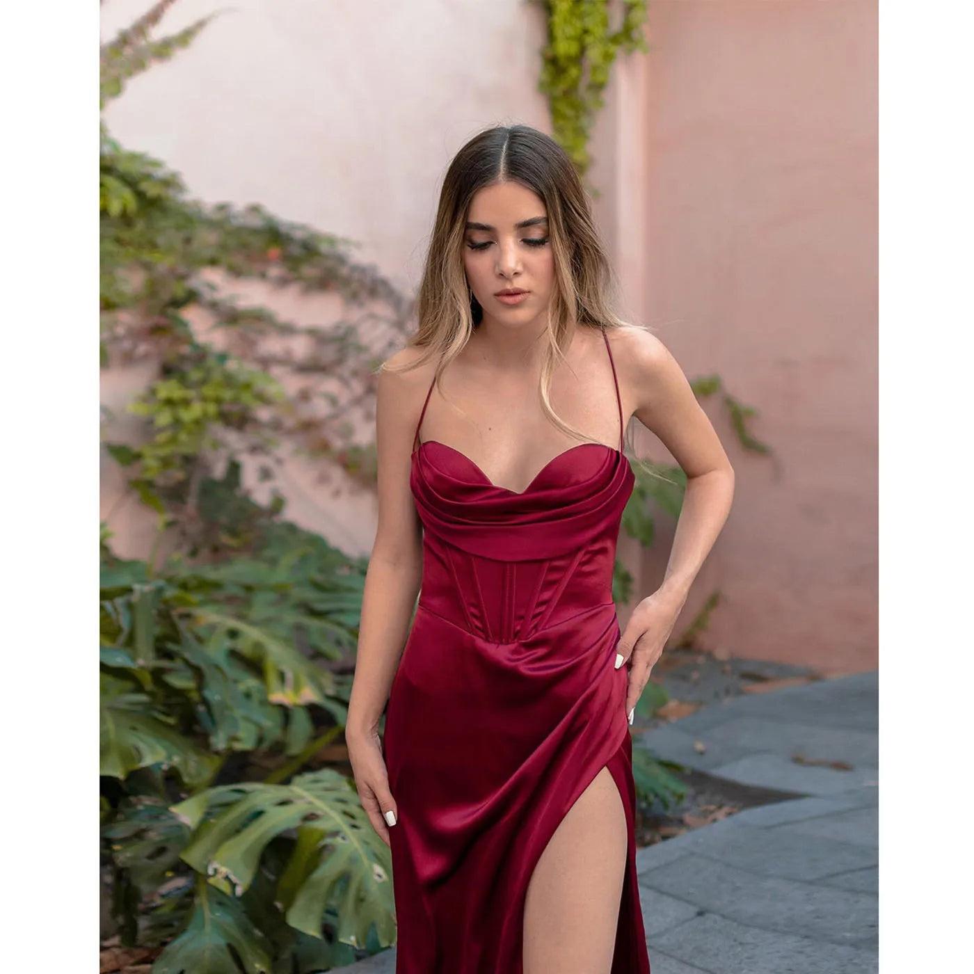 Robe rouge femme satin